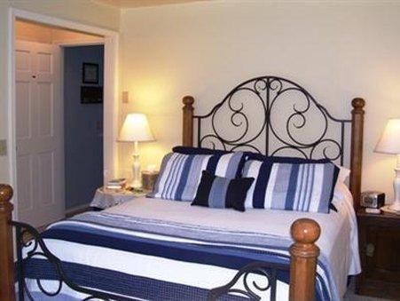 Anchor Inn On The Lake Bed And Breakfast Branson Habitación foto
